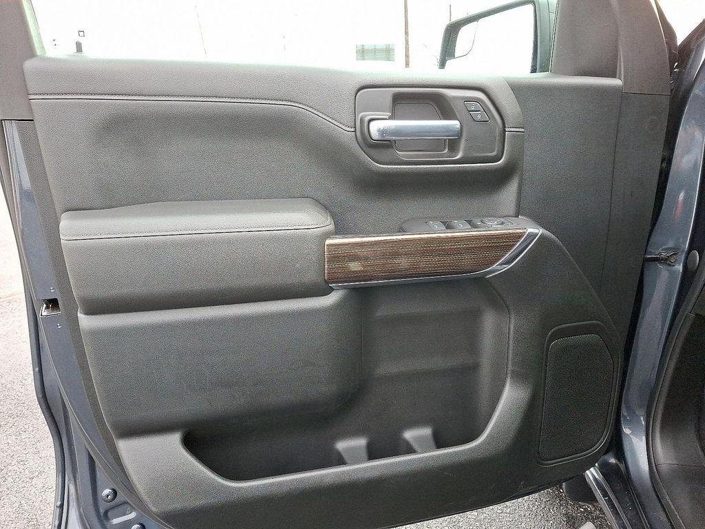 used 2021 Chevrolet Silverado 1500 car, priced at $31,423