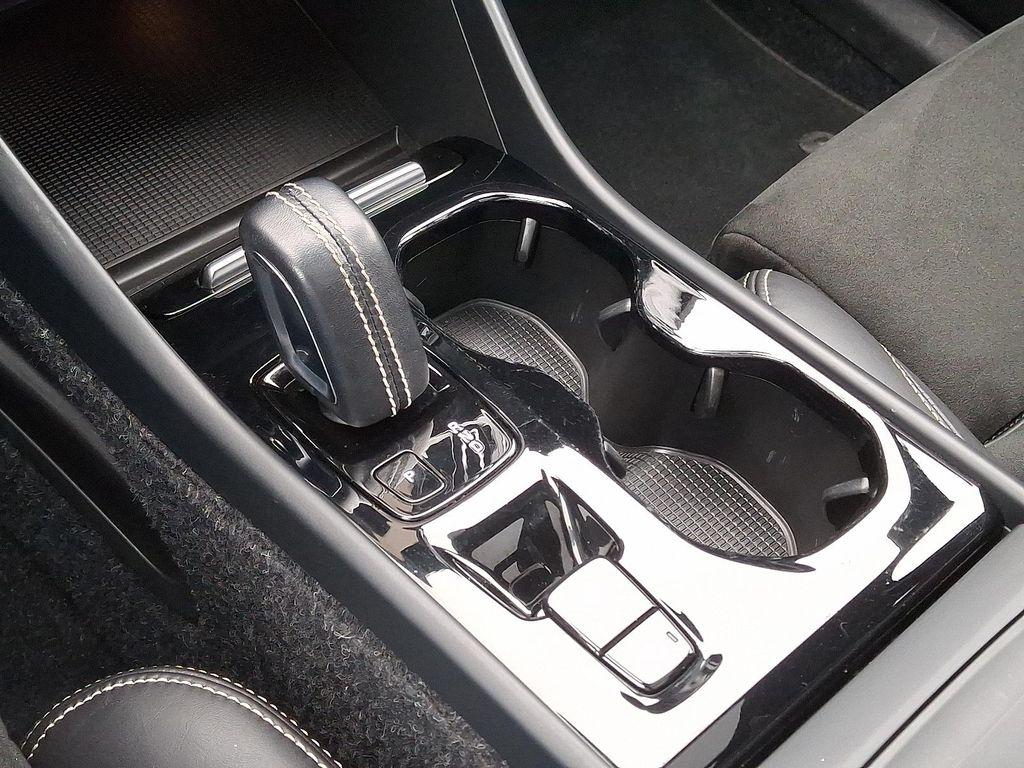 used 2021 Volvo XC40 car, priced at $24,723