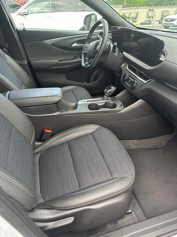 used 2024 Buick Envista car, priced at $25,717