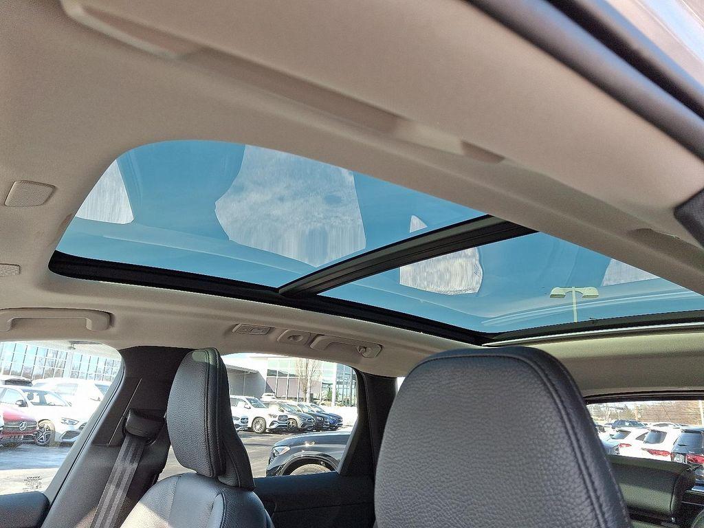 used 2023 Volvo XC60 car, priced at $39,285