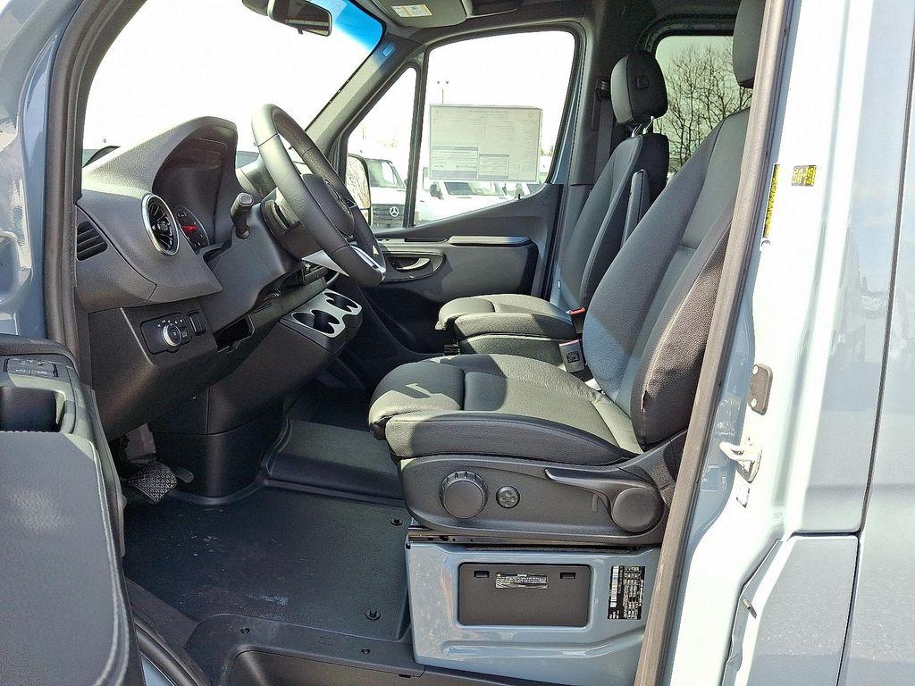 new 2026 Mercedes-Benz Sprinter 2500 car, priced at $61,384