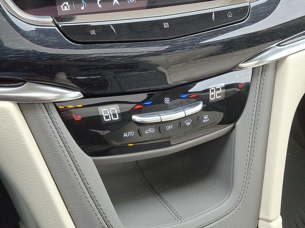 used 2021 Cadillac XT6 car, priced at $24,886