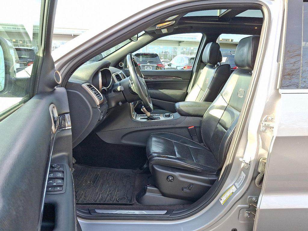 used 2017 Jeep Grand Cherokee car, priced at $16,994