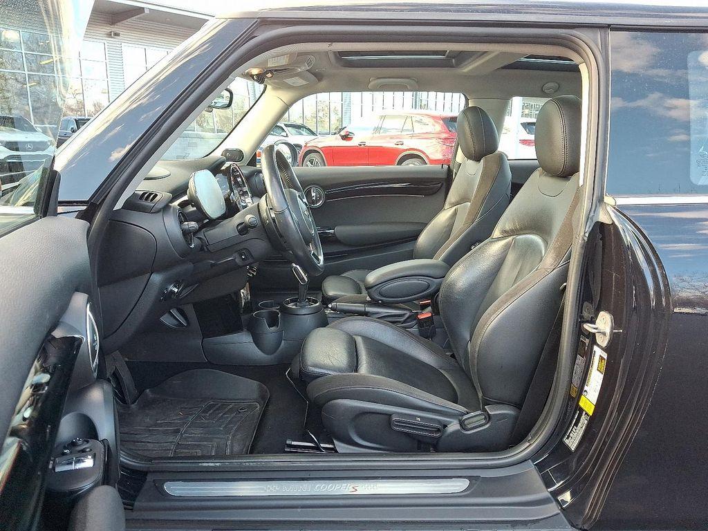 used 2022 MINI Hardtop car, priced at $22,888