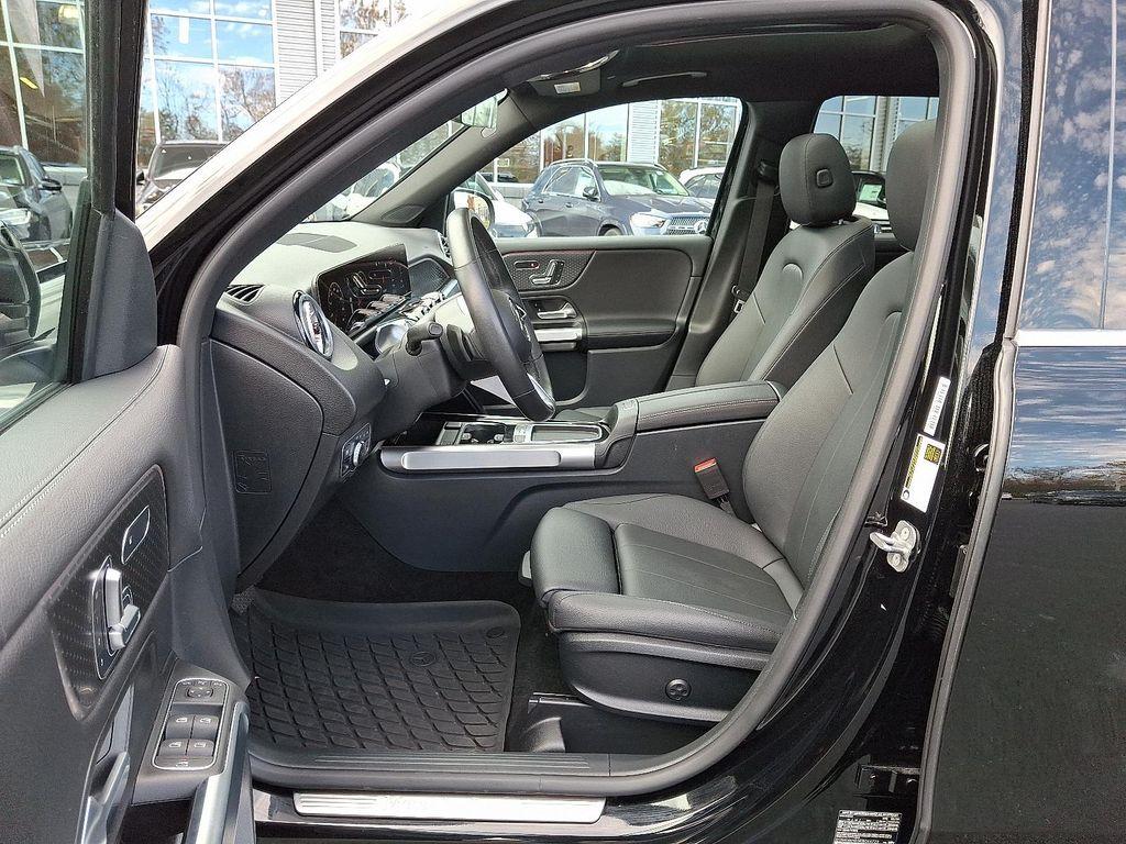 used 2024 Mercedes-Benz GLB 250 car, priced at $36,992