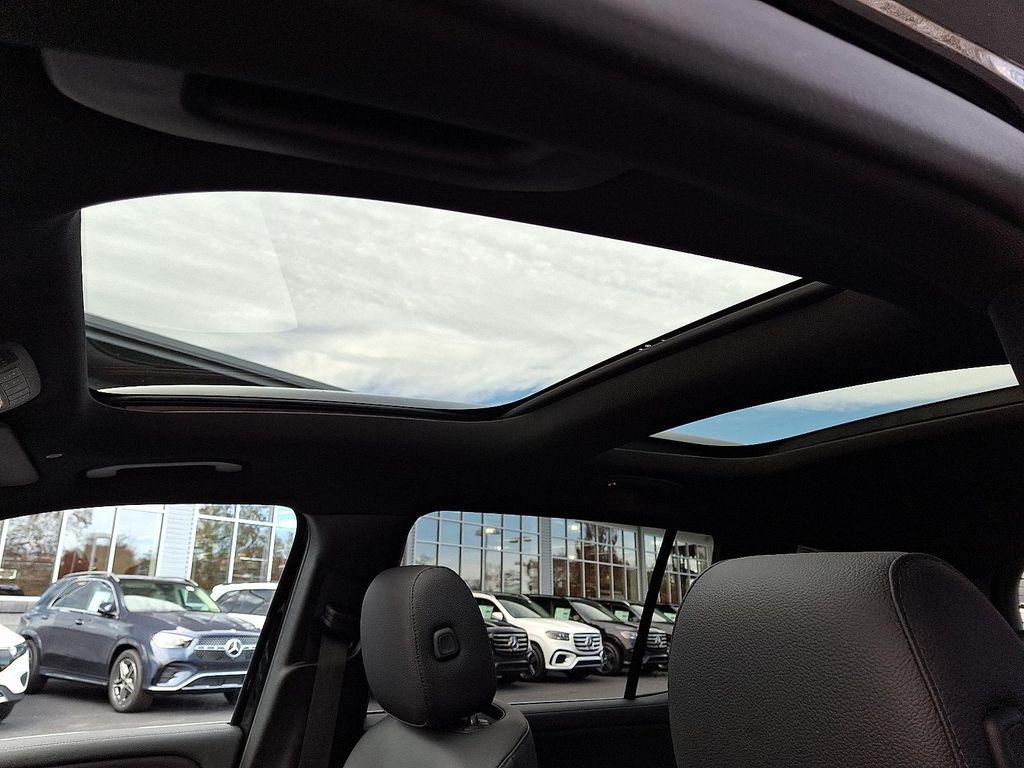 used 2024 Mercedes-Benz GLB 250 car, priced at $36,992