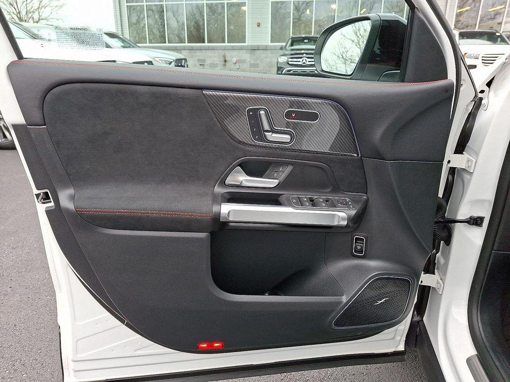 used 2025 Mercedes-Benz GLB 250 car, priced at $50,477