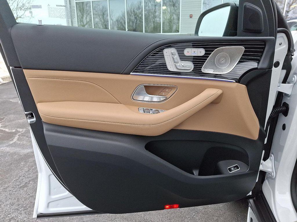 used 2026 Mercedes-Benz GLS 580 car, priced at $117,992