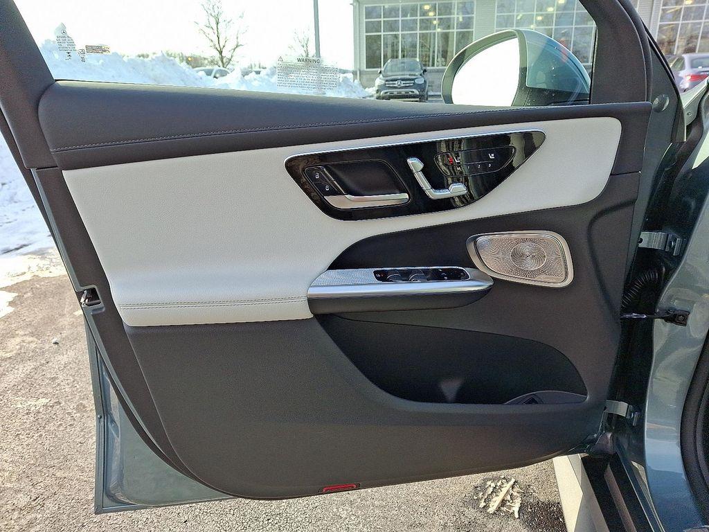 new 2026 Mercedes-Benz GLC 300 car, priced at $64,525