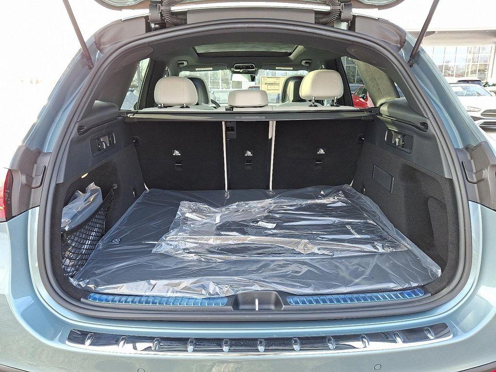 new 2026 Mercedes-Benz GLC 300 car, priced at $64,525