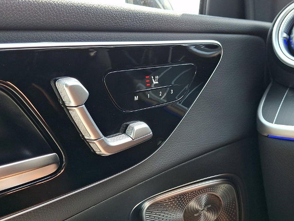 Mercedes-Benz GLC view 18