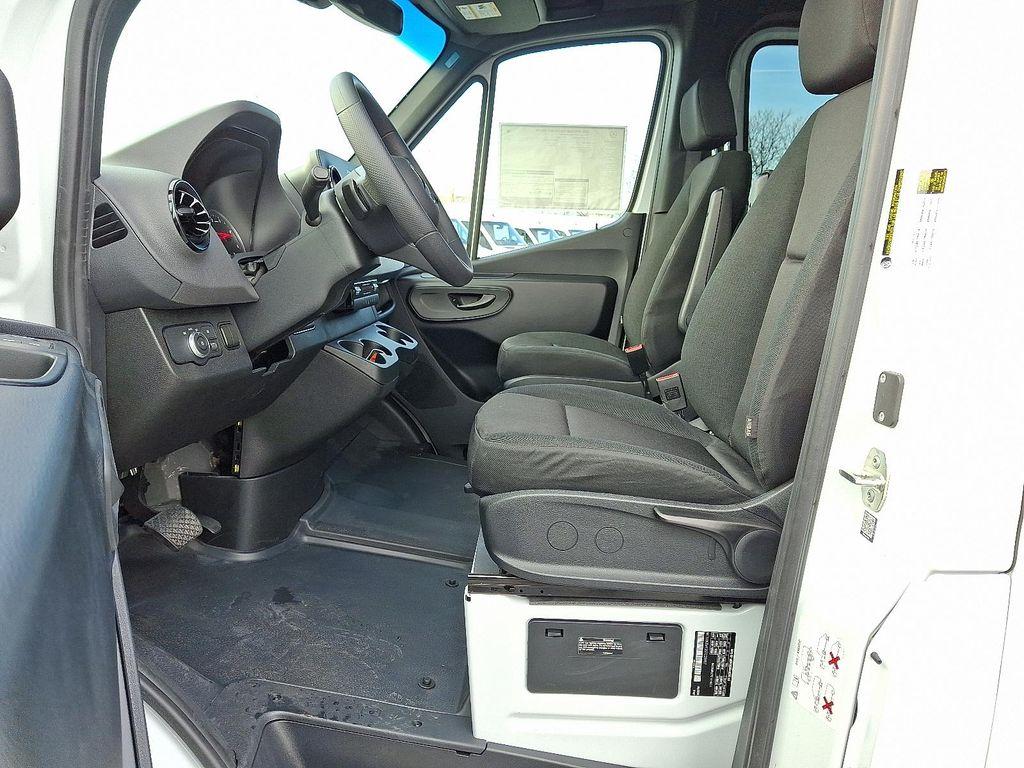 new 2025 Mercedes-Benz Sprinter 2500 car, priced at $72,308