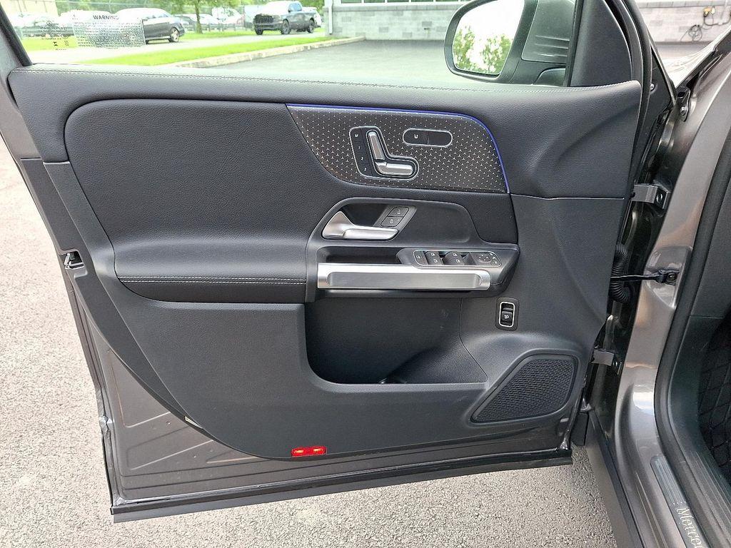 used 2025 Mercedes-Benz GLB 250 car, priced at $48,943