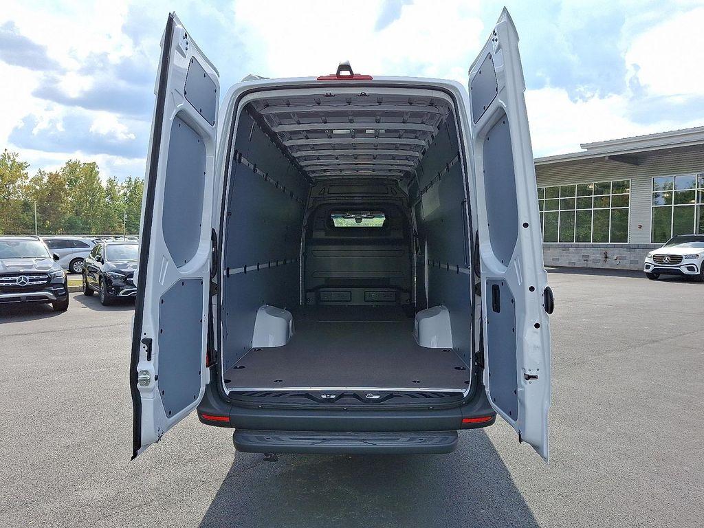 new 2025 Mercedes-Benz Sprinter 3500 car, priced at $76,218