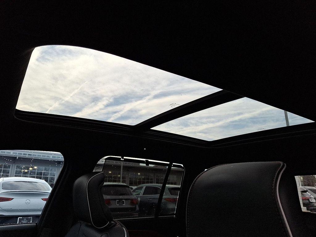 used 2025 Jeep Grand Cherokee car, priced at $53,477