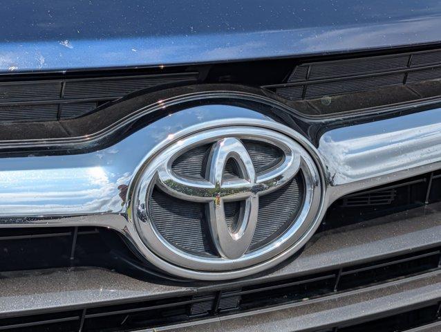 used 2015 Toyota Highlander car, priced at $17,347