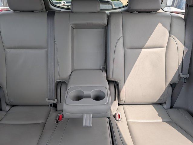 used 2015 Toyota Highlander car, priced at $17,347