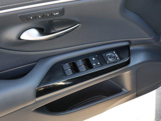 used 2024 Lexus ES 300h car, priced at $35,838