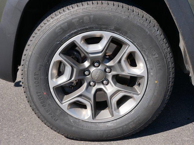 used 2020 Jeep Cherokee car, priced at $16,838