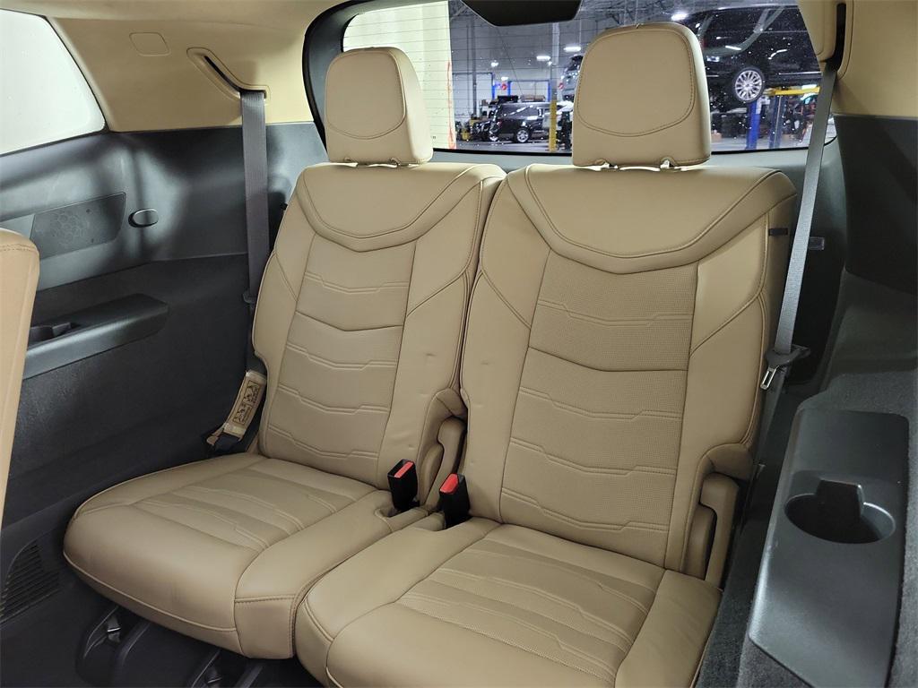 used 2023 Cadillac XT6 car, priced at $40,495