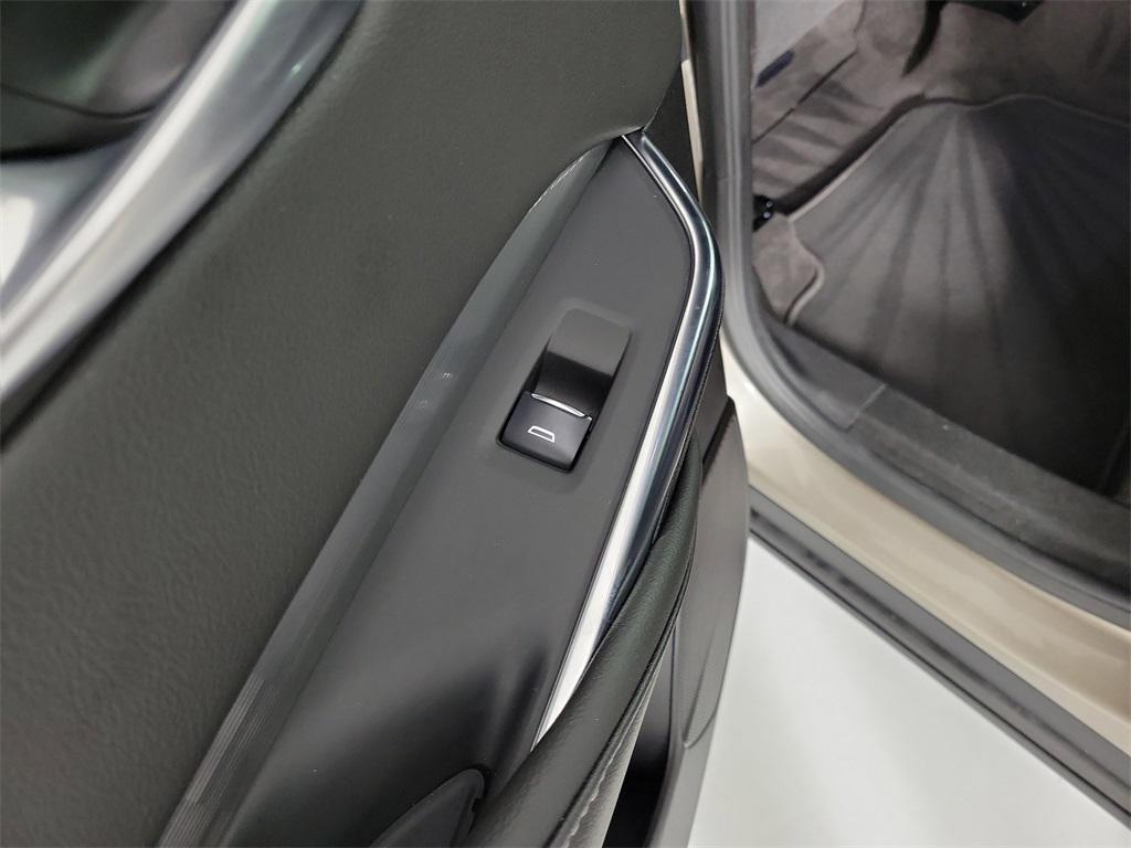 used 2025 Cadillac XT4 car, priced at $36,599