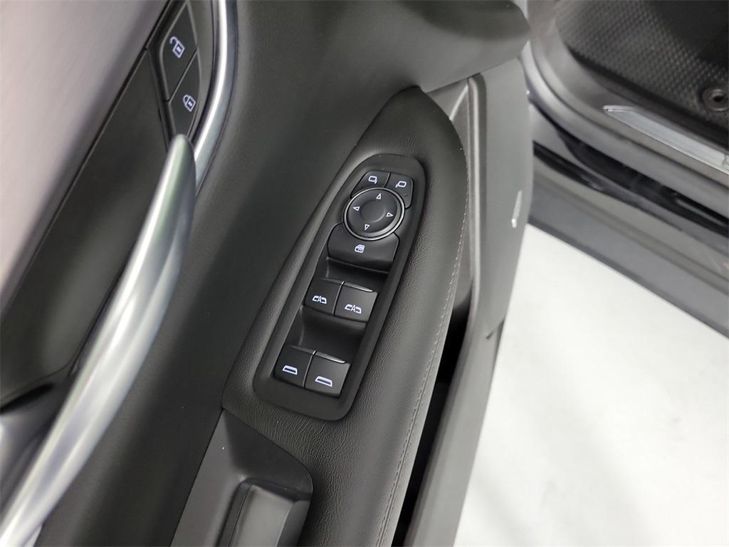 used 2023 Cadillac XT5 car, priced at $29,598