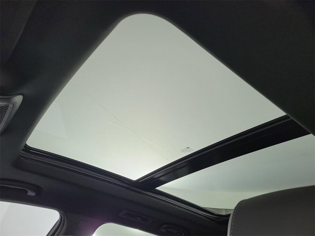 used 2024 Cadillac XT6 car, priced at $43,799