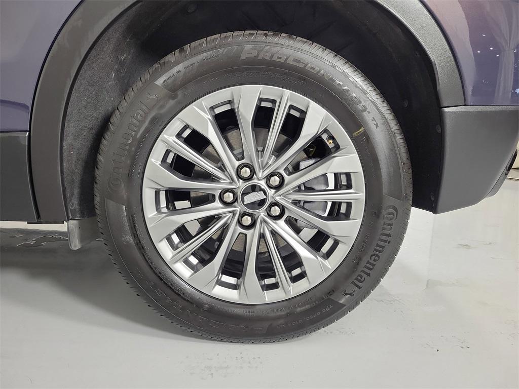 used 2025 Cadillac XT4 car, priced at $37,999