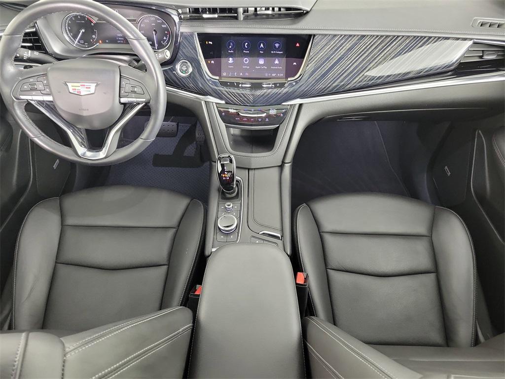 used 2025 Cadillac XT6 car, priced at $43,798