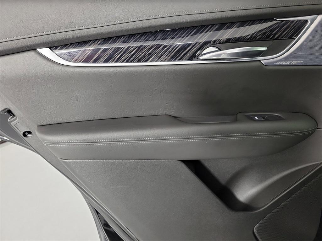 used 2025 Cadillac XT6 car, priced at $43,798