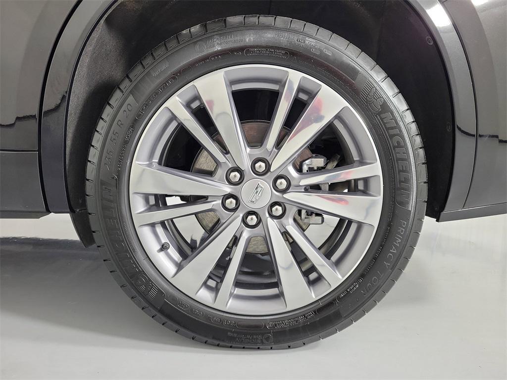 used 2025 Cadillac XT6 car, priced at $43,798