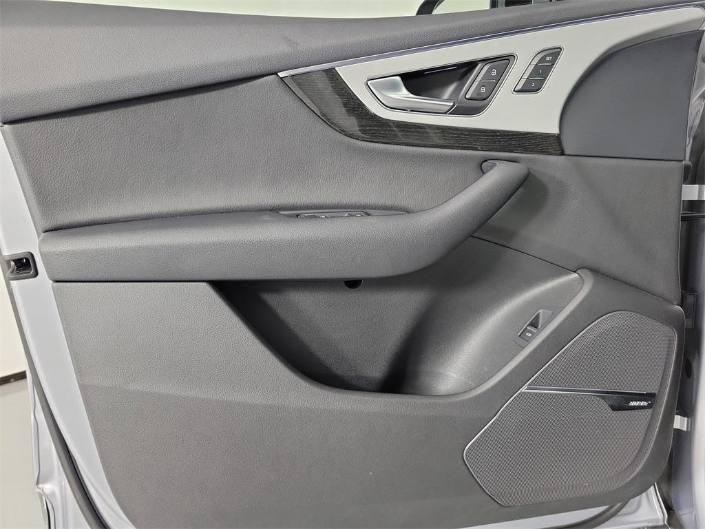 used 2019 Audi Q7 car, priced at $22,348