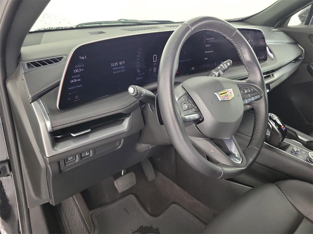 used 2025 Cadillac XT4 car, priced at $33,899