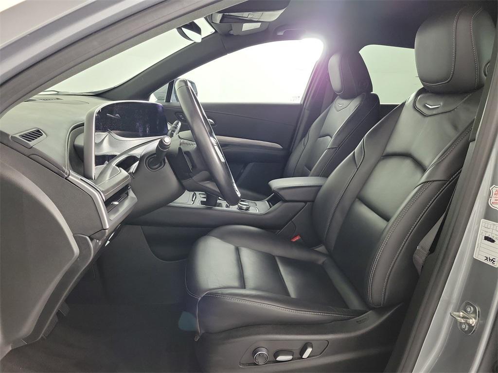 used 2024 Cadillac XT4 car, priced at $30,682