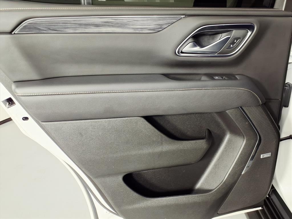 used 2022 GMC Yukon car, priced at $38,996