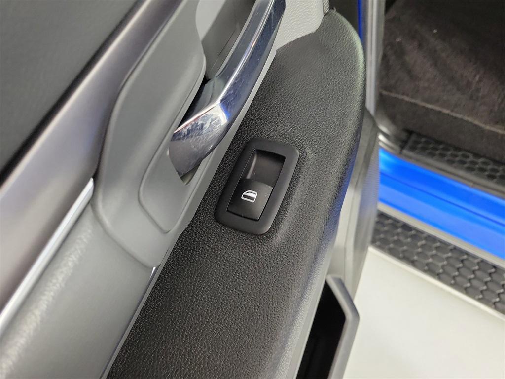 used 2022 Ram 1500 Classic car, priced at $26,999