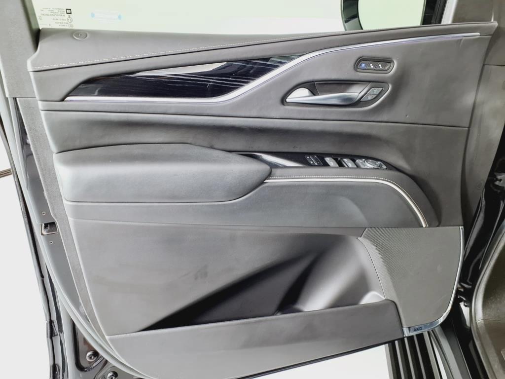 used 2023 Cadillac Escalade ESV car, priced at $114,988