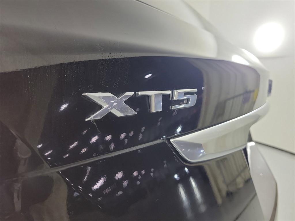 used 2023 Cadillac XT5 car, priced at $28,584