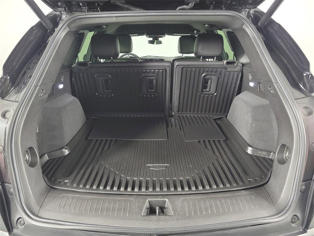 used 2023 Cadillac XT5 car, priced at $28,584