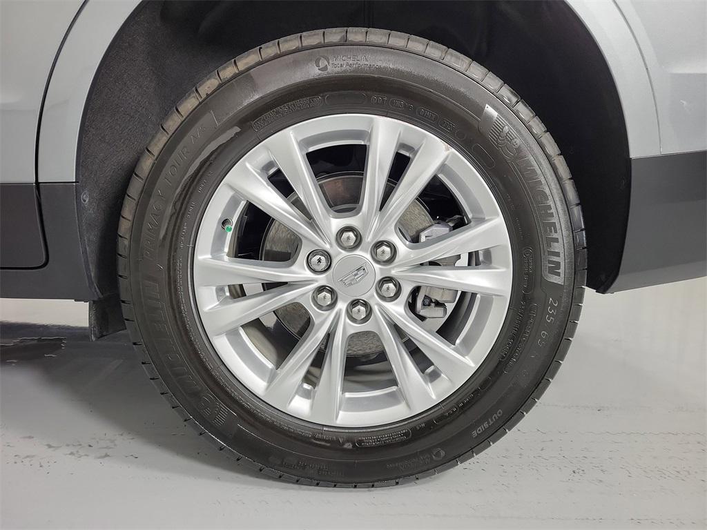 used 2023 Cadillac XT5 car, priced at $30,498