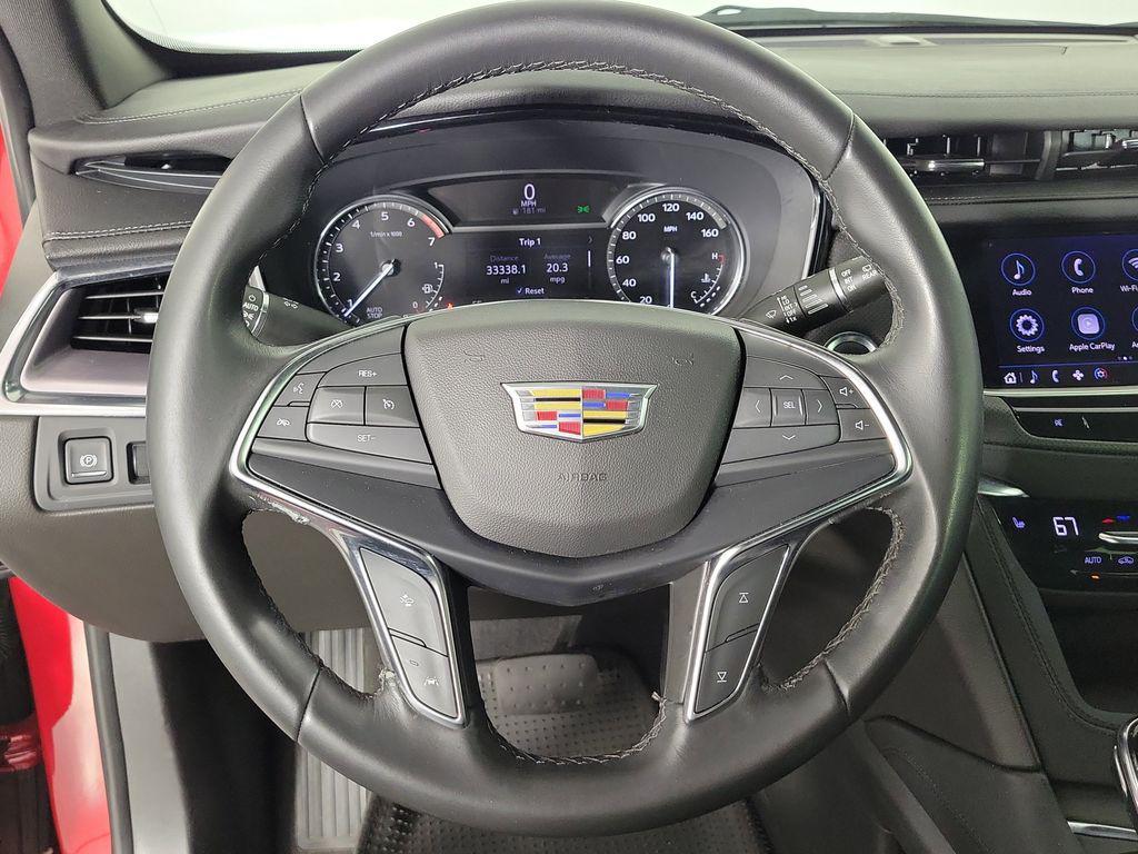 used 2023 Cadillac XT5 car, priced at $28,742