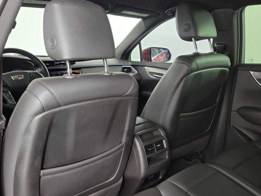 used 2023 Cadillac XT5 car, priced at $28,742