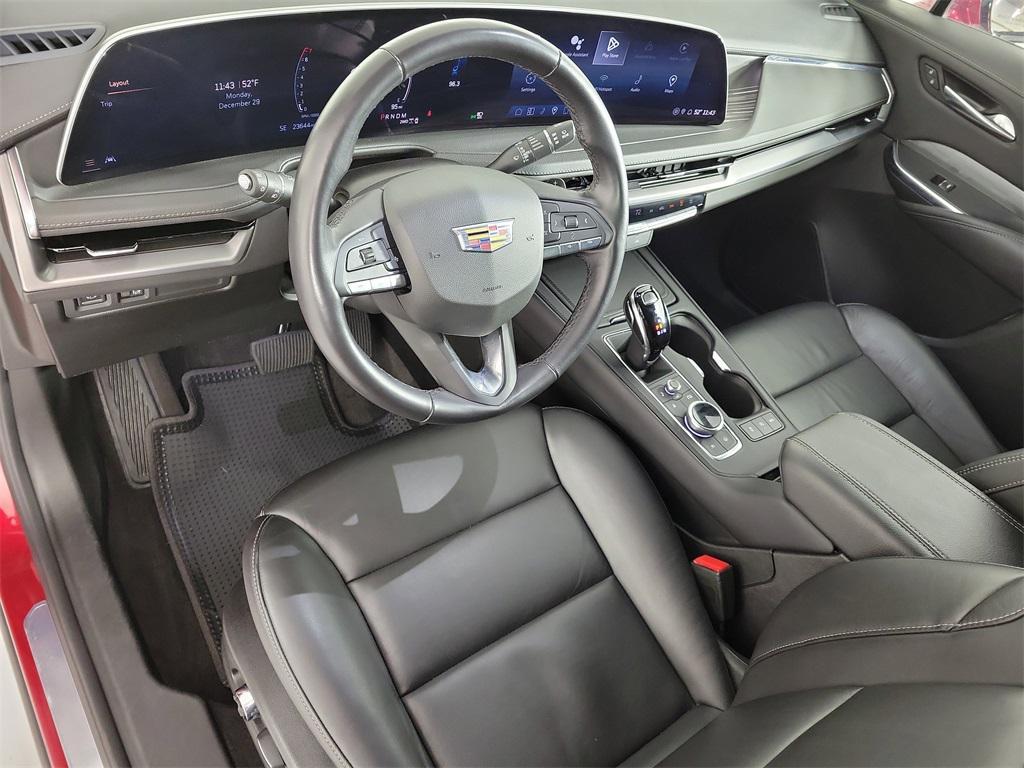 used 2024 Cadillac XT4 car, priced at $33,794