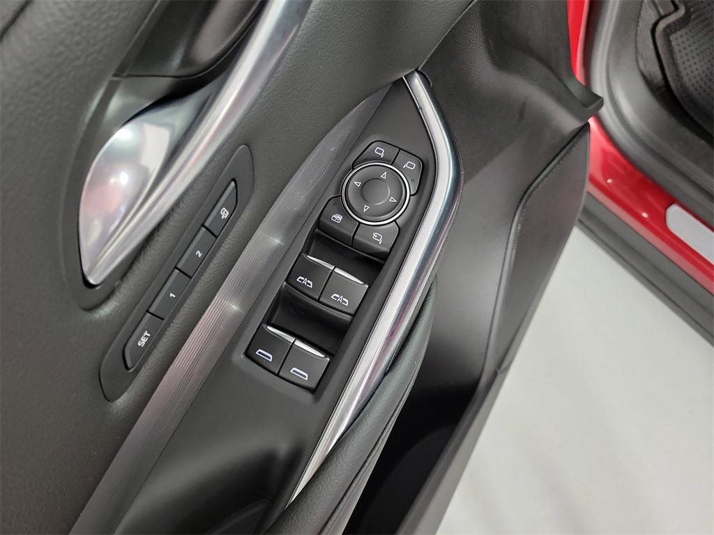 used 2024 Cadillac XT4 car, priced at $33,794