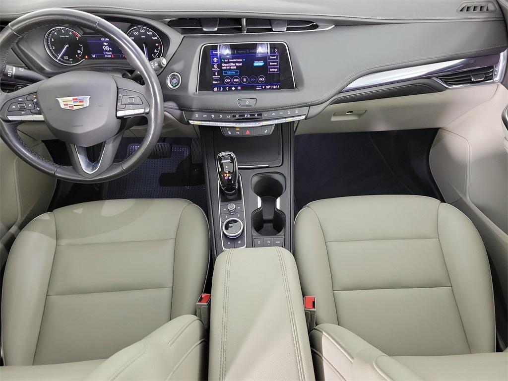 used 2023 Cadillac XT4 car, priced at $24,899
