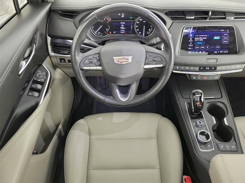 used 2023 Cadillac XT4 car, priced at $24,899