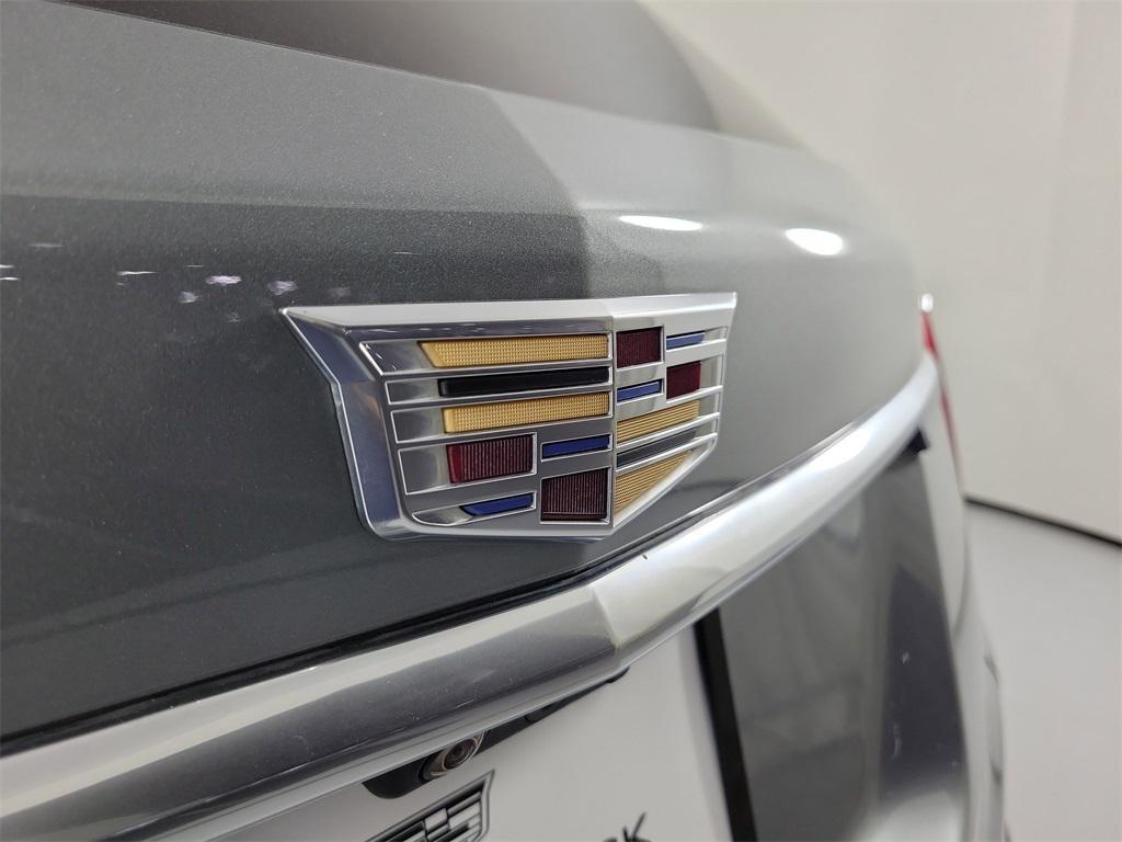 used 2023 Cadillac XT5 car, priced at $33,184