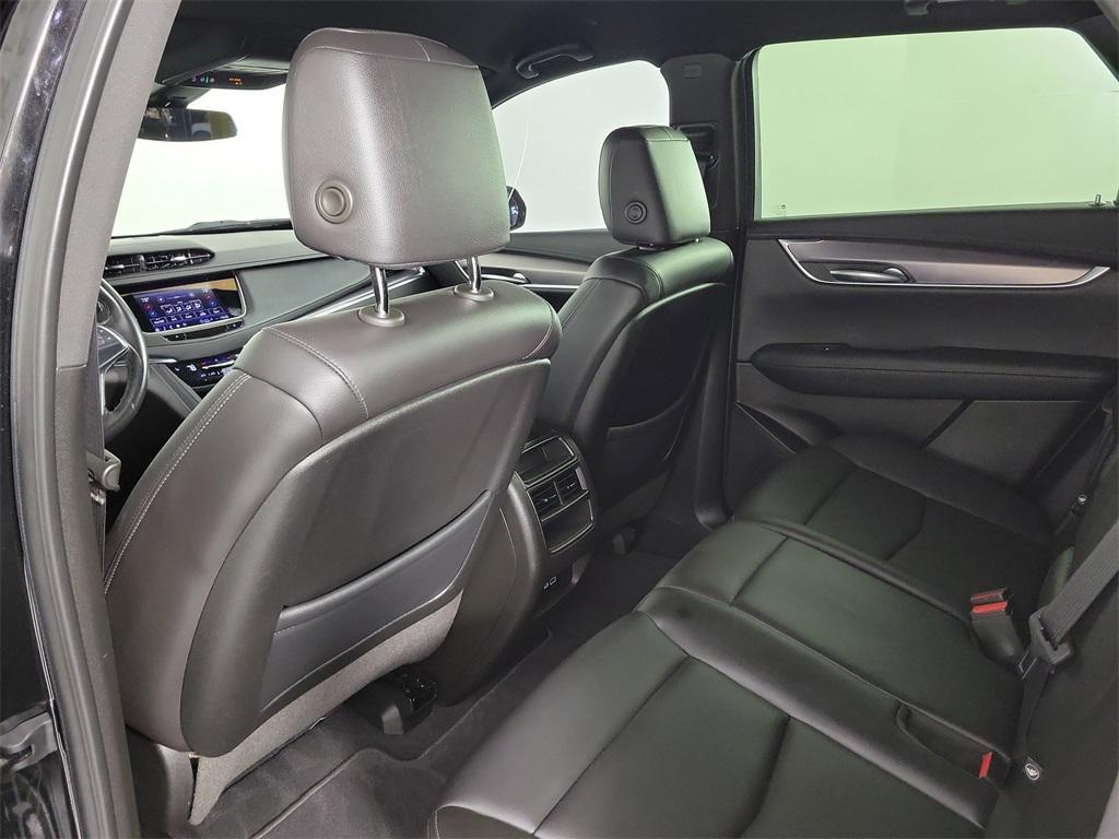 used 2023 Cadillac XT5 car, priced at $27,000