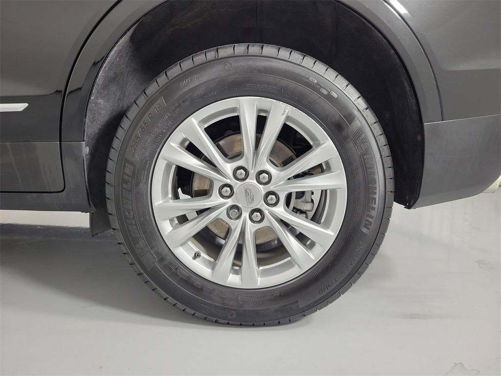 used 2023 Cadillac XT5 car, priced at $27,000