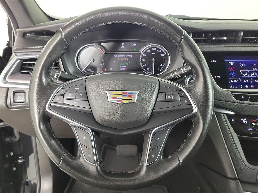 used 2023 Cadillac XT5 car, priced at $27,000